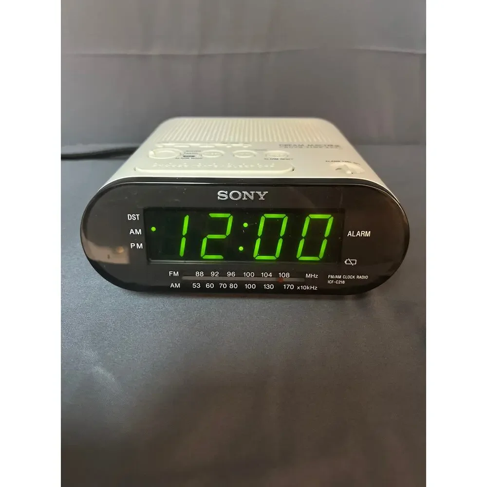 Sony ICF-C218 Dream Machine Auto Time Set Clock Radio